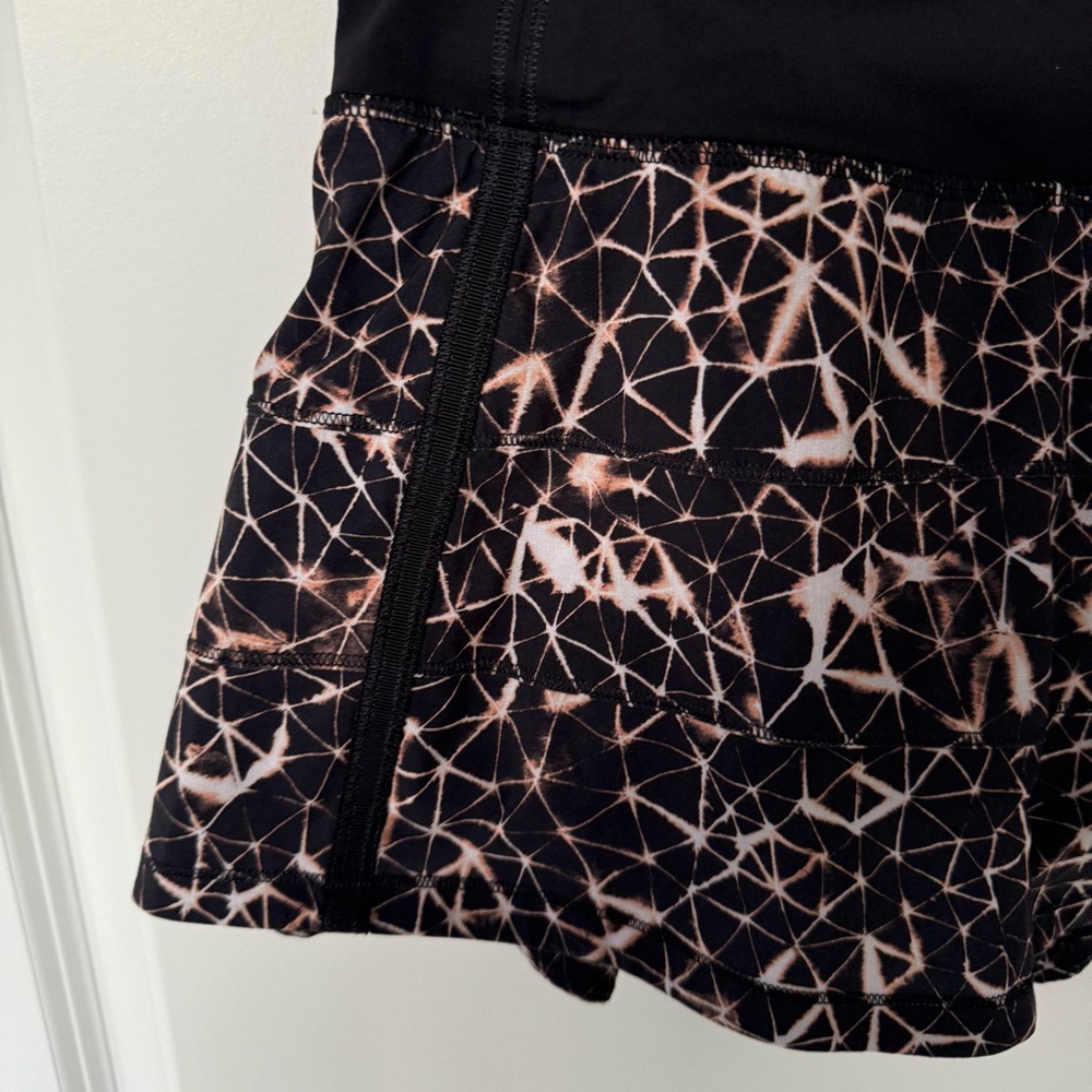 Lululemon Pace Rival Skirt II *4-way Stretch (Regular) Sugar Crush Multi / Black - Picture 5 of 6